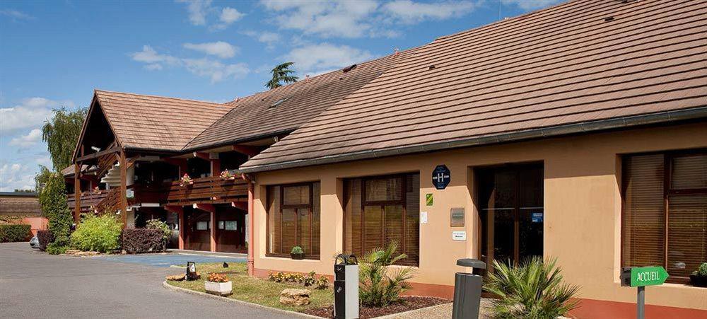 Campanile Hotel Mayenne Exterior photo